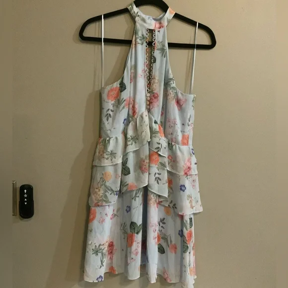 Light Blue floral Express Dress Size 8 - Picture 2 of 5